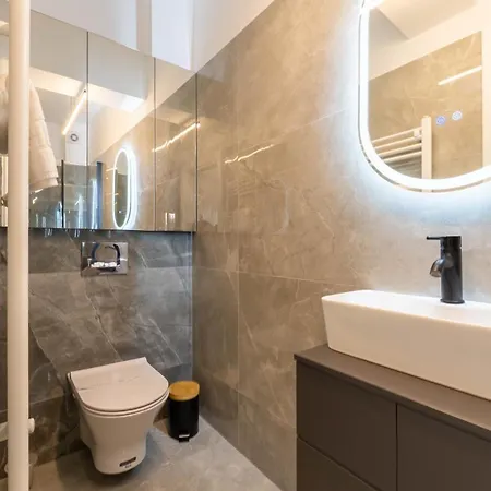 Mohost Alive Modern Serenity With Terrace View Appartamento *