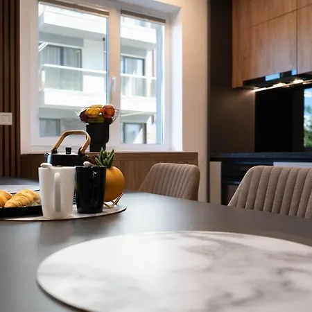 アパート Mohost Alive Modern Serenity With Terrace View