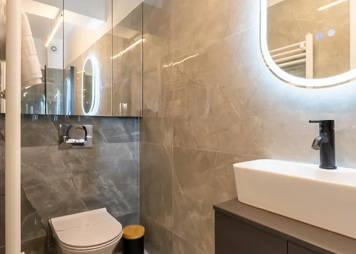 Mohost Alive Modern Serenity With Terrace View דירה *